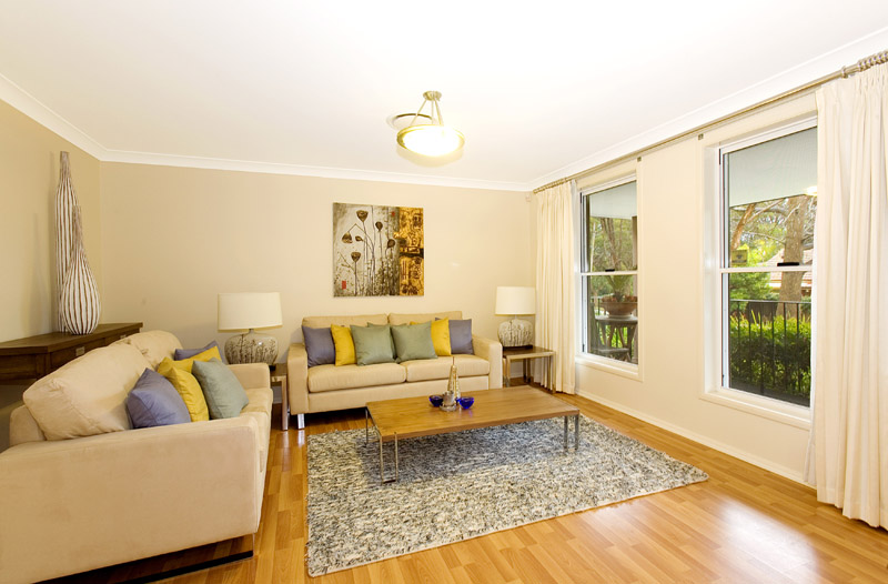 Smart Modern Living... Low Maintenance! Picture 2