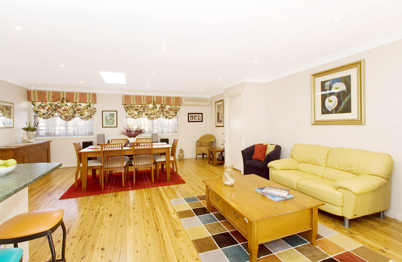 Skyline Views & Fabulous Locale...
Single Level Stunner! Picture 2