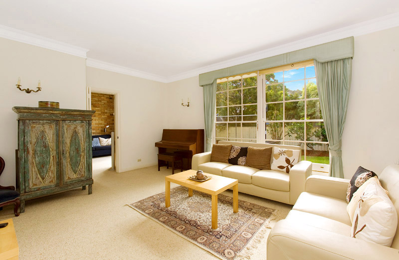 FINE FAMILY LIVING Picture 2