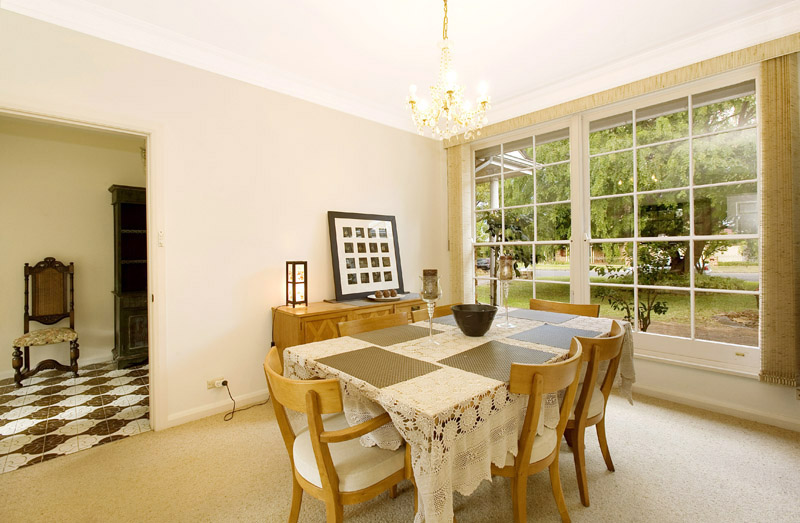 FINE FAMILY LIVING Picture 3