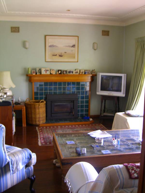 Peaceful Leafy Location! Picture 3