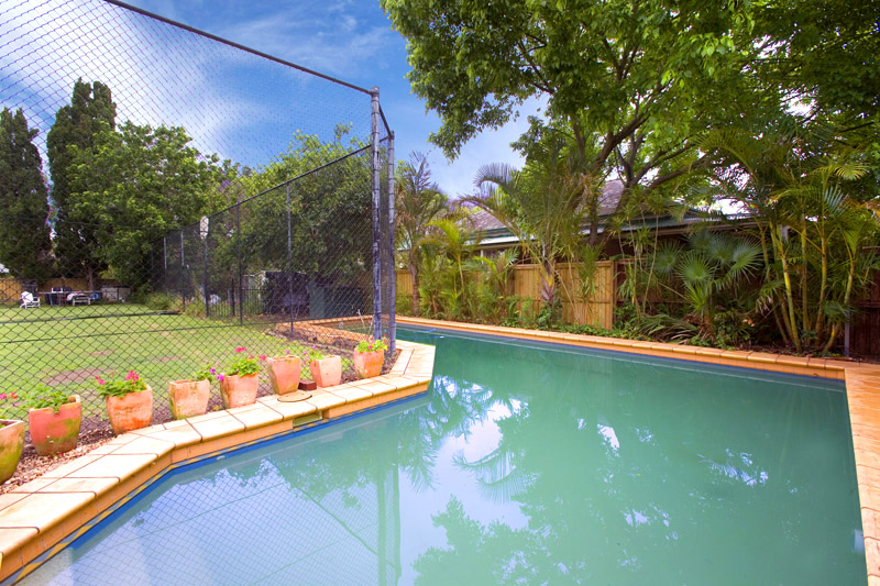 East-Side Walk Station / Grass Tennis Court / Family Fun For All Picture 3