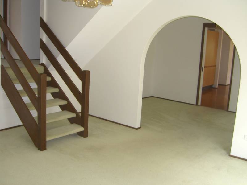 Blue Ribbon Locale...A Little Beauty! Picture 2