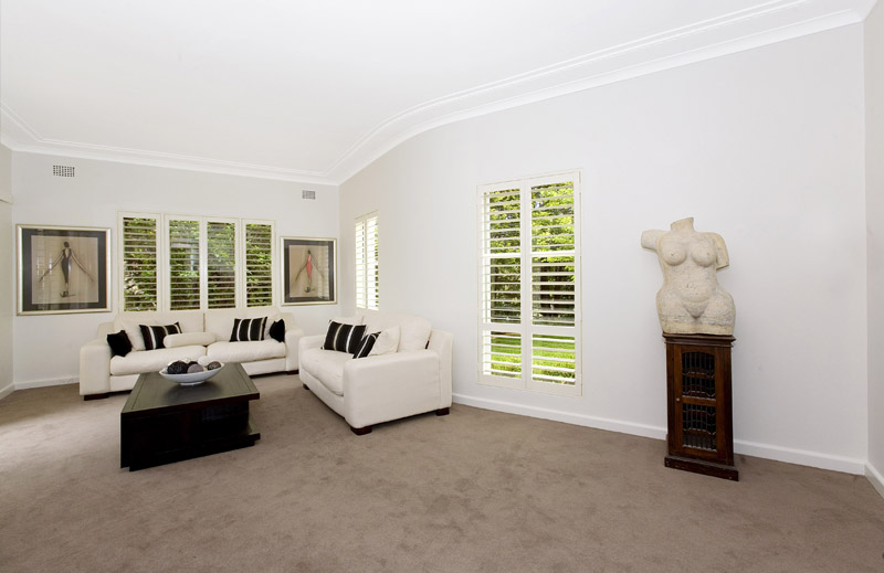 Modern Charm & Character... Blue Ribbon Locale! Picture 2