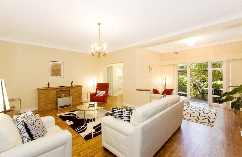 Stylish & Spacious Picture 1