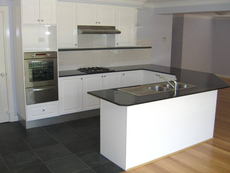 Tenants Breaking Lease!!! Picture 2