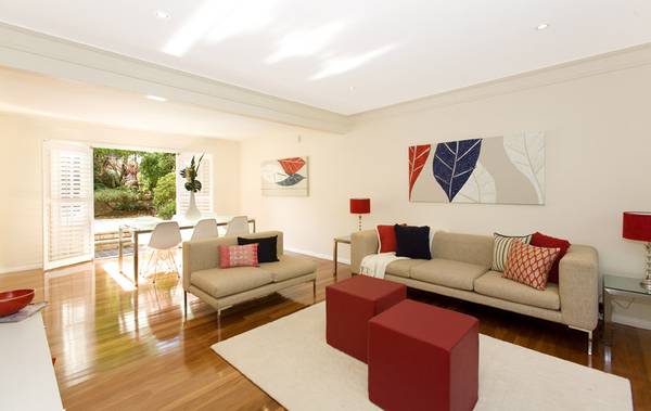 Stylish executive living in a quiet cul de sac for your growing family Picture 3