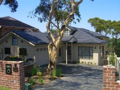 Near New Family Home In Great Location! Picture