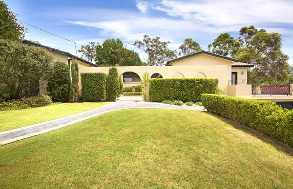 SOLD PRIOR TO AUCTION...BY DOMINIC SMITH....Entertain in Style... Picture 2