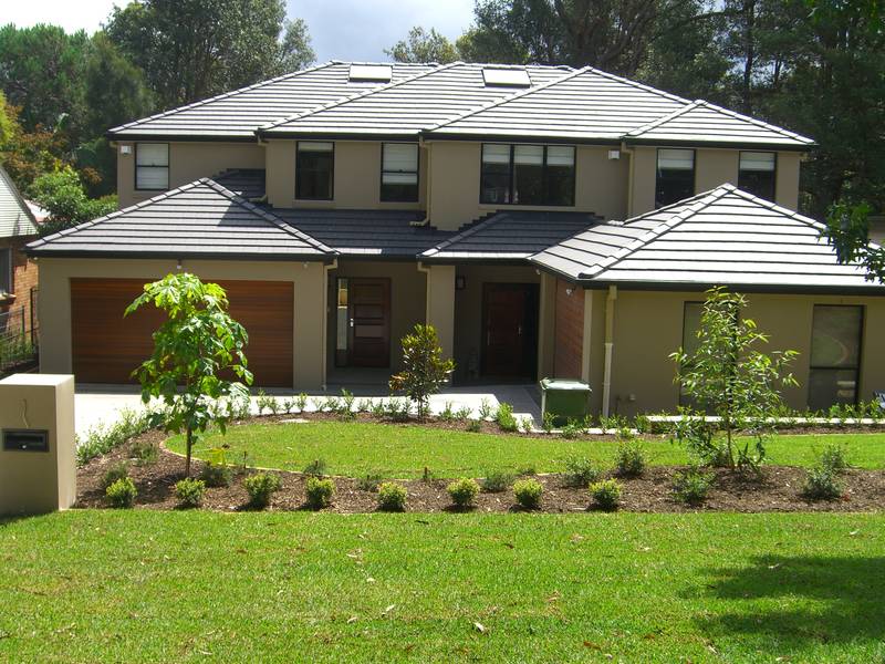 Exquisite New Home! Picture 1