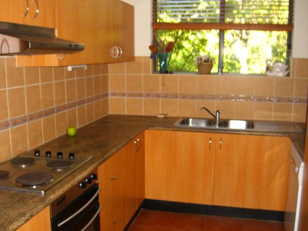 Tidy Townhouse!! Picture 2