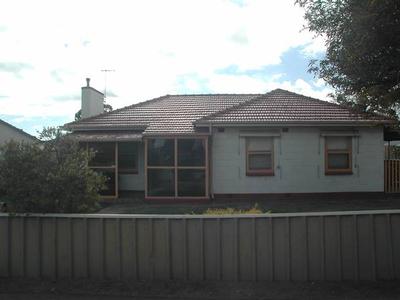 Big Block in Great Location Picture