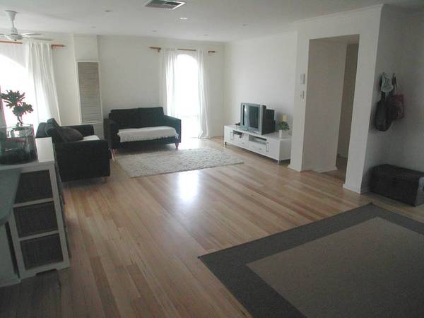 RE-RELEASED Presenting Versatile Family Living Picture 3