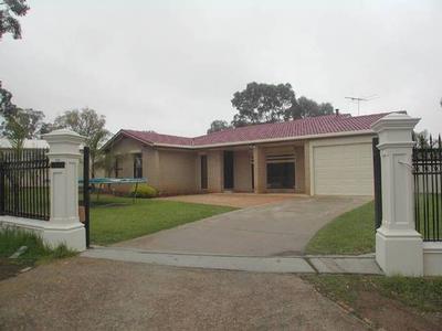 Irresistible Indoor and Outdoor Appeal Picture Irresistible Indoor and Outdoor Appeal Picture