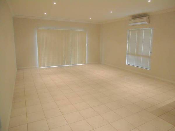 Second Chance - Don't Miss This One! Picture 3