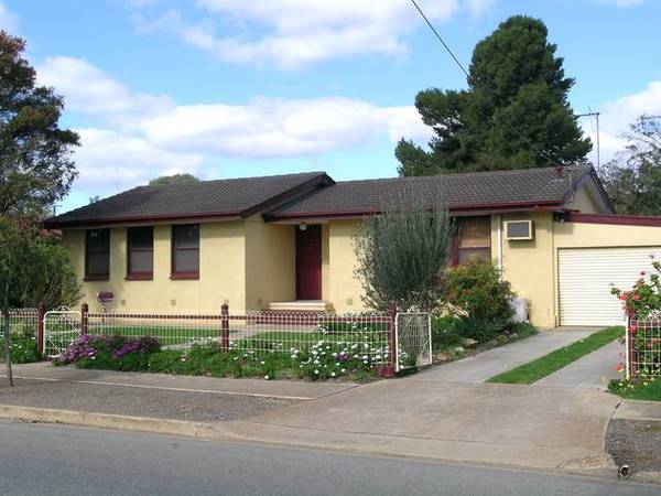 Neat Family Home Picture Neat Family Home Picture