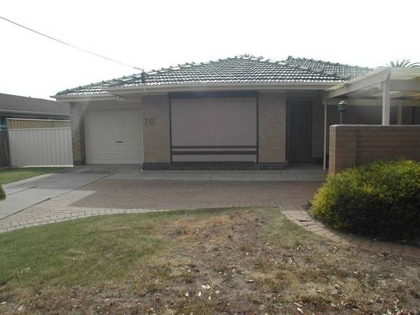 FAMILY HOME ON 1200SQM Picture