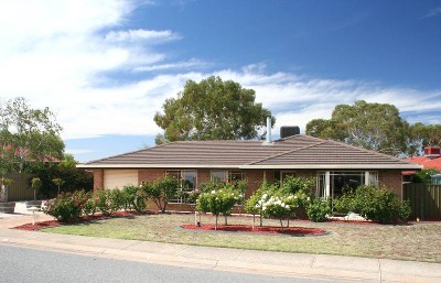 Fabulous Home - Stunning Location Picture