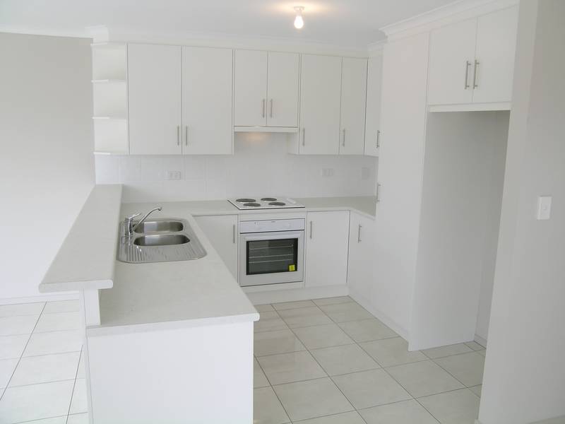 Fabulous New 4 Bedroom Homes Picture 2