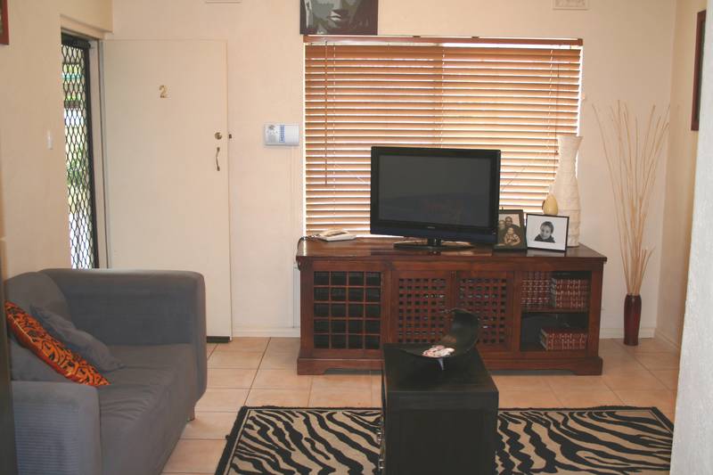 Great First Home Owners'/Investors' Opportunity Picture 2