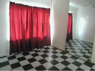 Perfect Location! Picture Perfect Location! Picture