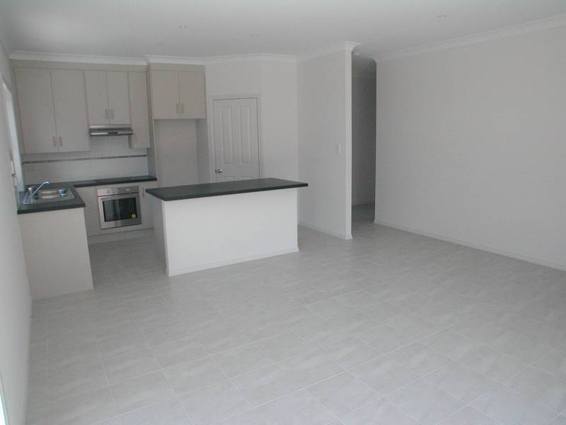 Brand New And Ready For My Owner! Picture 3