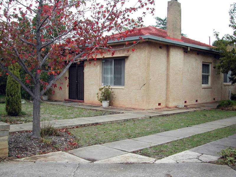 POSITIONED PERFECT - SUB DIVISION POTENTIAL Picture 2