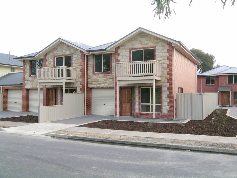 Tasteful Towhouse Picture 1