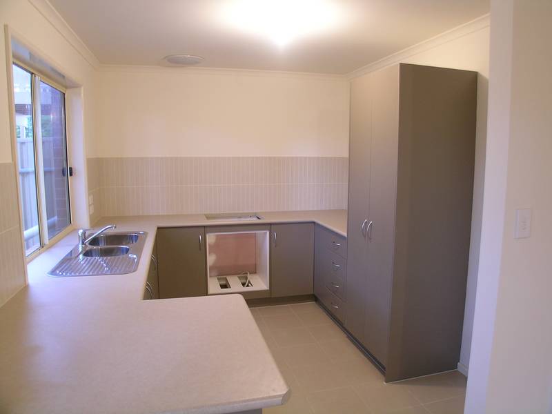 Tasteful Towhouse Picture 3