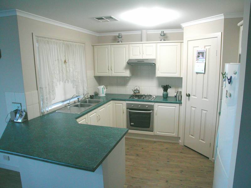 VILLA BY THE SEA Picture 2