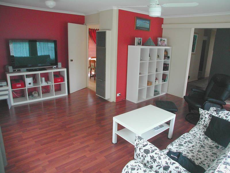 Family Home On 876sqm Allotment (approx) Picture 2