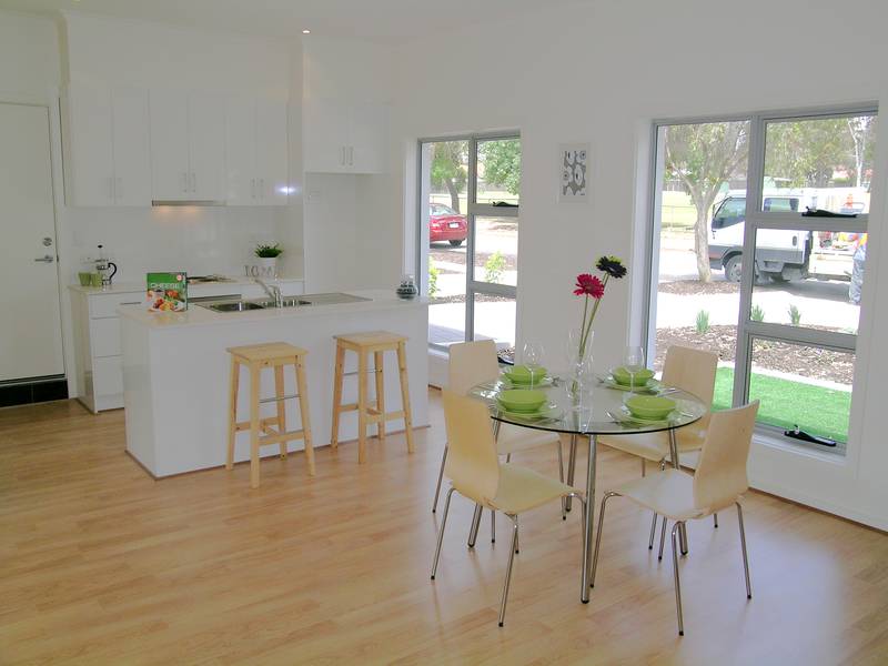 A Sparkling Gem Picture 3