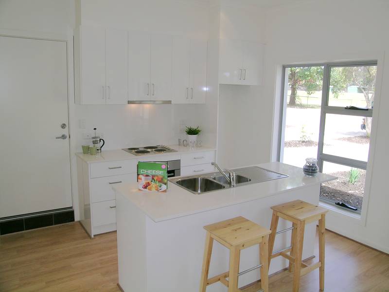 A Sparkling Gem Picture 2