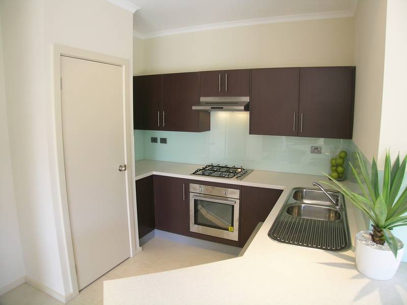 Torrens Title Courtyard Home Picture 2