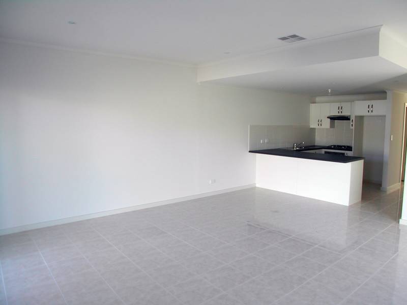 Nearly New Picture 3