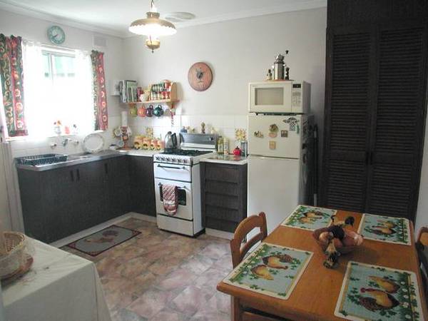 Fully Furnished Unit Picture 3