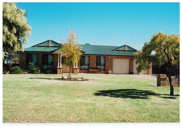 Motivated Vendor - Price Reduced Picture 1