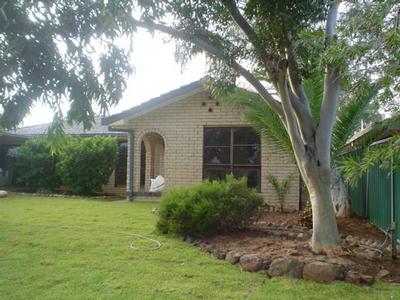 Sought after South/Pool's a bonus Picture Sought after South/Pool's a bonus Picture