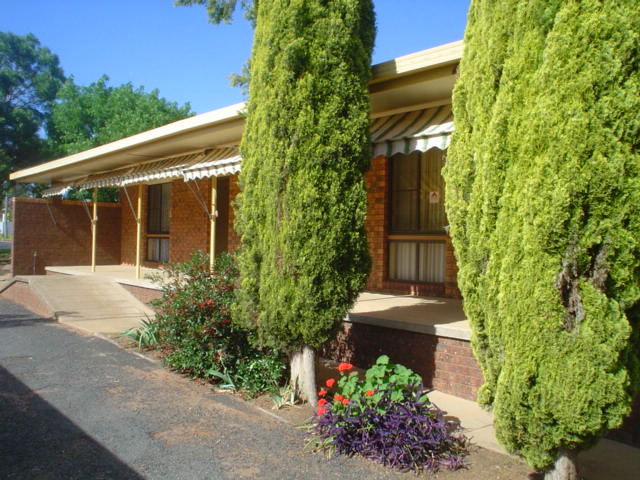 Much Bigger Than it Looks - South Dubbo Location Picture 2