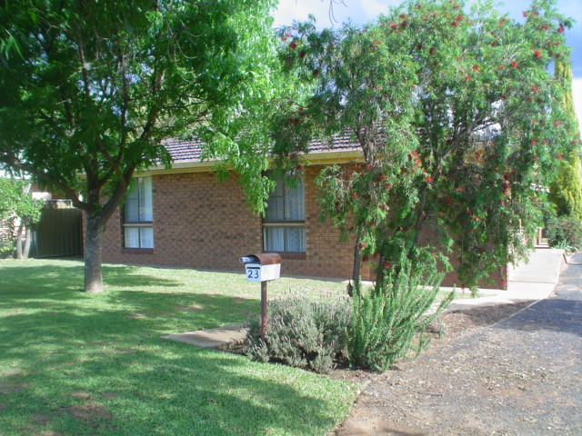 Much Bigger Than it Looks - South Dubbo Location Picture 1