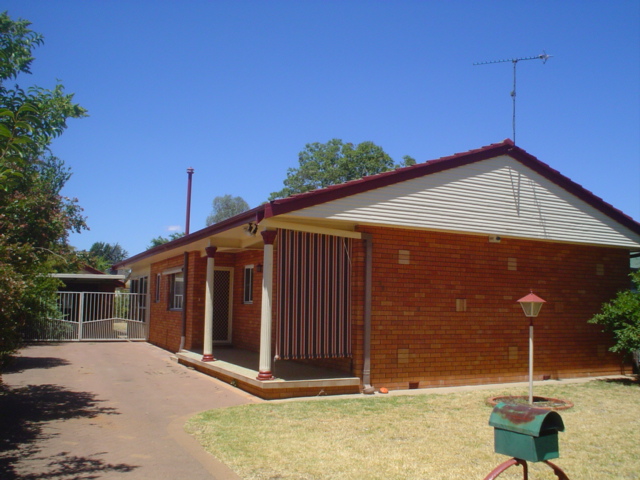 GREAT LOCATION Picture 1