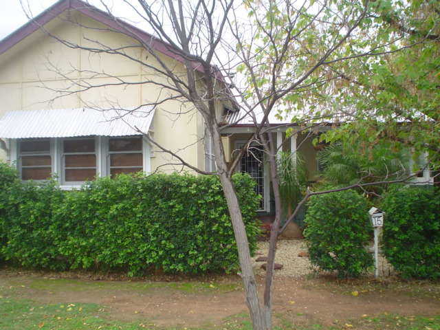 Great First Home / South Location Picture 1