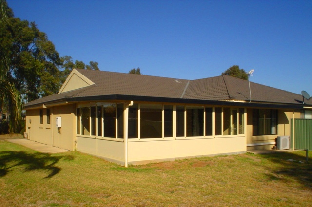 Throw away the keys Picture 3