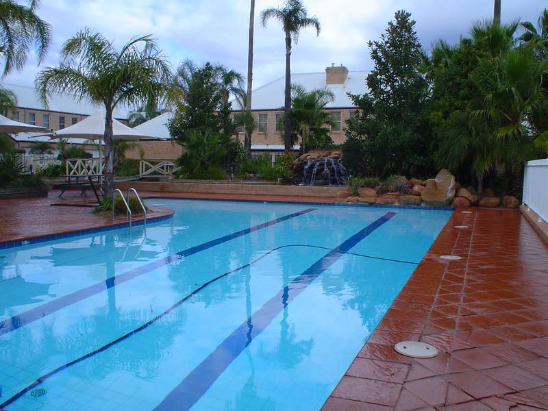 Executive living in a secure complex Picture 2