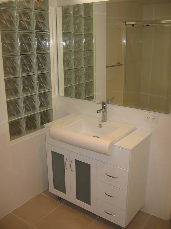 FULLY RENOVATED UNIT! Picture