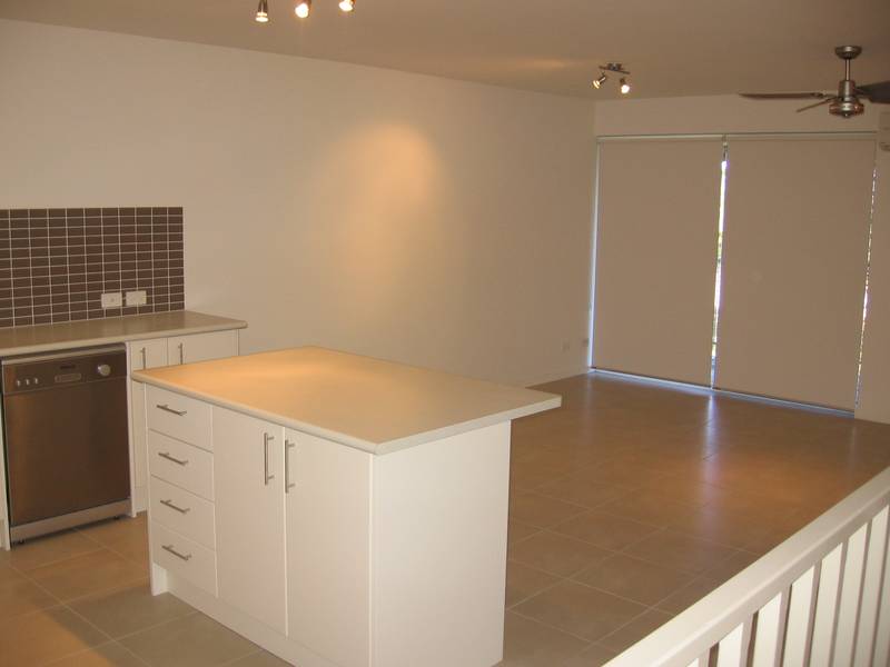 FULLY RENOVATED UNIT! Picture