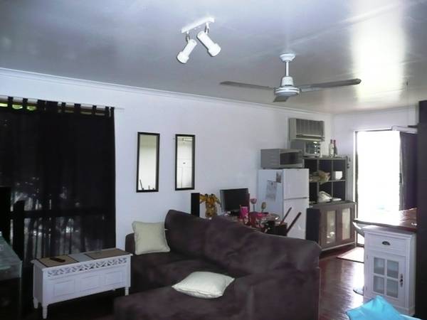 THE GRAND DAME Picture 2