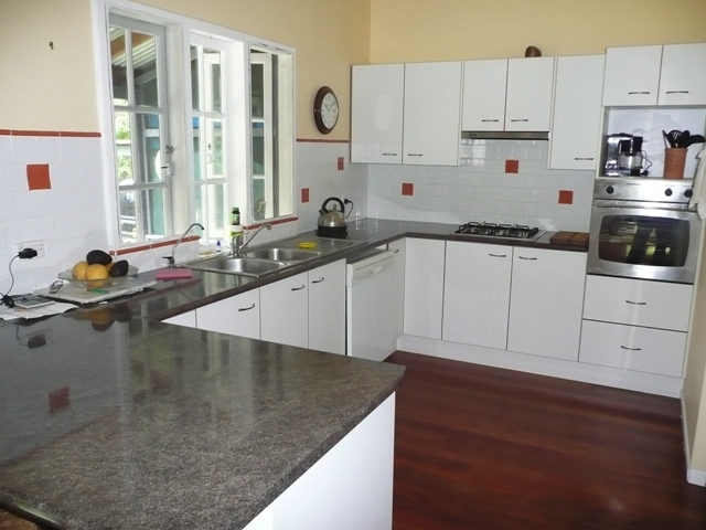 PRIVATE ACREAGE WITH DEVELOPMENT APPROVAL Picture 2