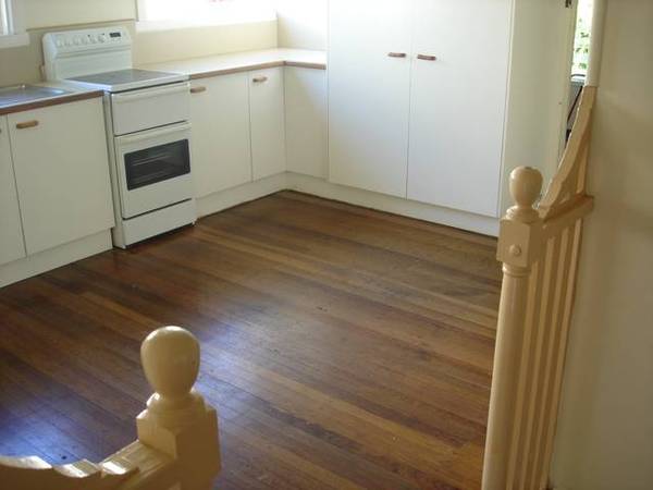 HOLIDAY LIVING Picture HOLIDAY LIVING Picture