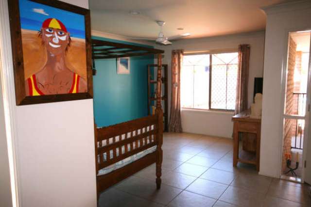 FANTASTIC VALUE IN FERNTREE Picture 3